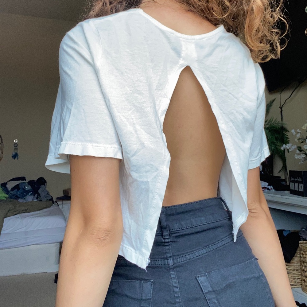 Top - Picture 2 of 2